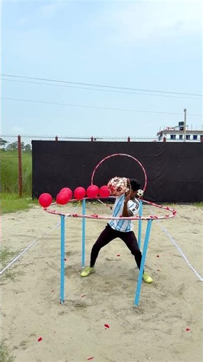 Ultimate Football Ballon Pop Race !