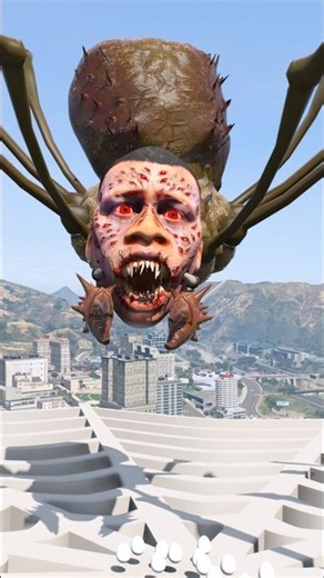 Spider Franklin Protects His Egg - GTA 5 #youtubeshorts #gta5 #gaming #trending