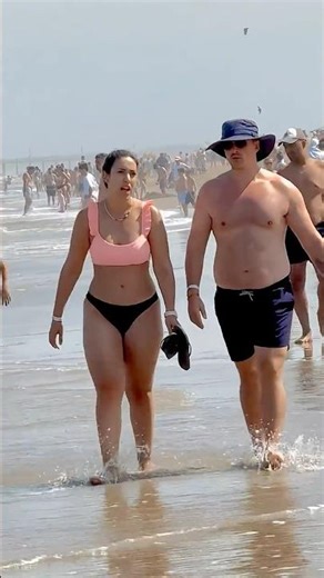 🇦🇷 Pinamar Beach A Beautiful Day