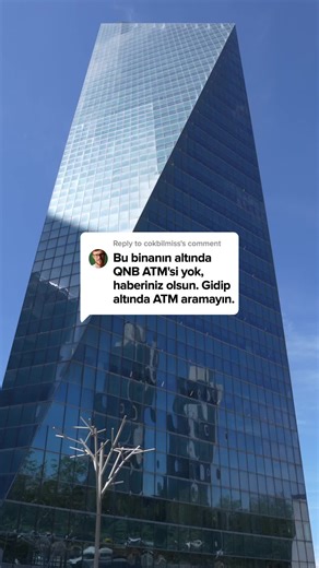 Kristal Kule Altında ATM Var Mı?