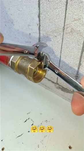 Ingenius Plumbing Hack using a Wrench that Might Comein Handy #plum #hacks #tips #tricks #shorts