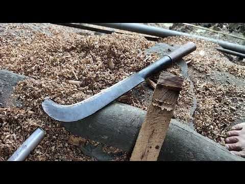 Carving each grain of wood to create simple, useful items for the family #Woodworking #Handmade