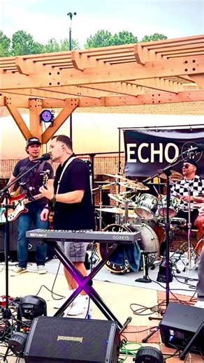 Foo Fighters – Learn to Fly | Echo Blvd Live