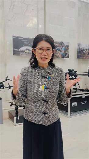 アレがFAKE動画なのか知るよしもないけれど、ロシアの田舎や刑務所や北朝鮮から送り込まれたのだろう人々がドローンから逃げ惑いながら、また逃げることもできずに殺されていく動画をたくさん観させられてした。なんとも恐ろしい世界。