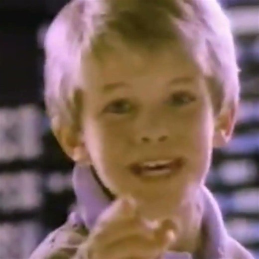 The Real Ghostbusters Kenner TV Advert - Power Pack Heroes & Ecto-1A