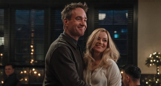 Interviews: Elizabeth Banks, Matthew Macfadyen and more discuss the dramedy series The Miniature Wife