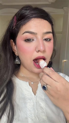Ainbeauty Products Review: Samosiiii Humna Foundation Recommendation