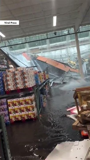 Insane Moment Roof Collapses Amid Severe Flooding at BJ’s in New Jersey #shorts