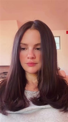 Selena Gomez is getting candid about the effect vaping has had on her voice over the years. The singer, 34, revealed she used to vape nicotine heavily and has found giving it up incredibly difficult. “Nicotine is so hard to quit,” Selena admitted, urging anyone considering vaping to reconsider: “It’s just not worth it.” She’s hoping to stay off vaping for good and encourages others facing their own struggles to keep trying, too ❤️ 📽️: #selenagomez