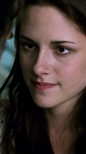 Bella's panicking, Jacob's thriving #newmoon