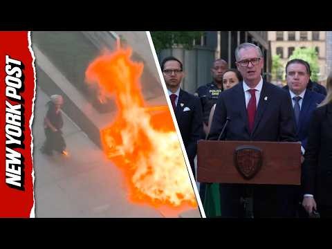 Armed Maniac Who Set Fire at NYC Federal Plaza Had Slew of Deadly Weapons: Cops