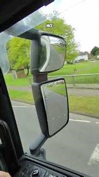 Double roundabout technique that passes the test #hgvtraining #lessonof #driving