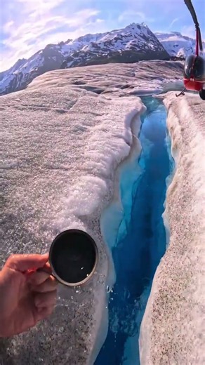 Savoring the Pure Taste of Water in the Alaskan Wilderness: A Cinematic Wilderness Journey 🏔️💧✨