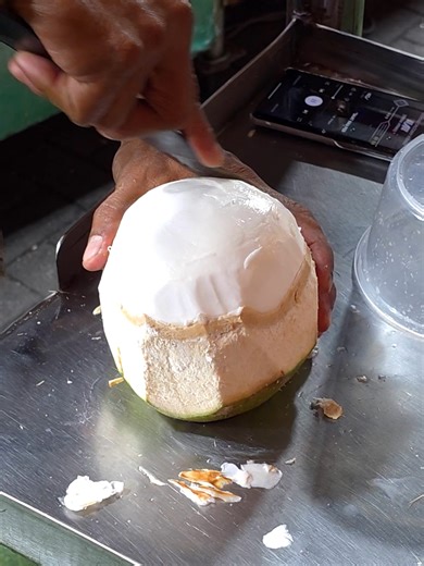 Coconut Kernel Throwing Challenge: Exploding vs. Not Exploding