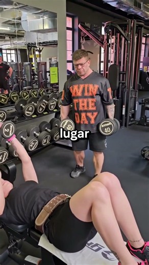 She Made A HUGE Mistake!😳💪#sports #gym #bodybuilding