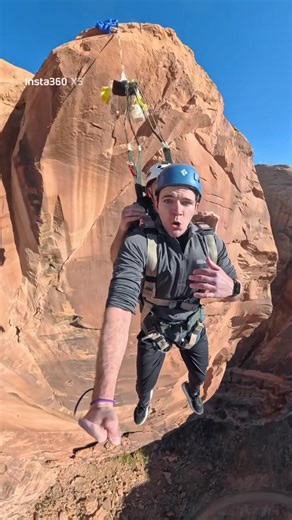 Skydiving or BASE jumping? #skydive #basejumping #challenge #fan #competetive