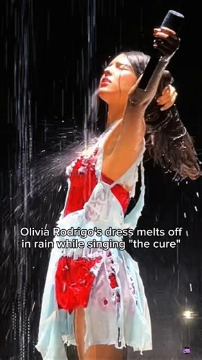 Olivia Rodrigo’s dress melts off during her show
