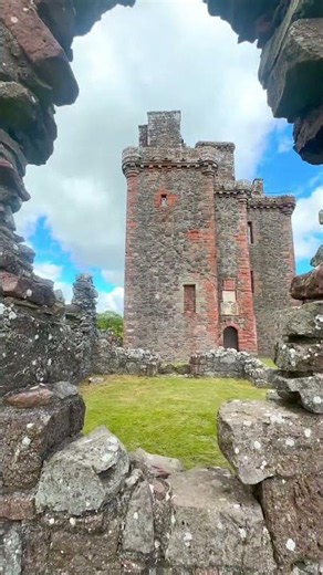 Stumbling across a 500-year-old Scottish castle...