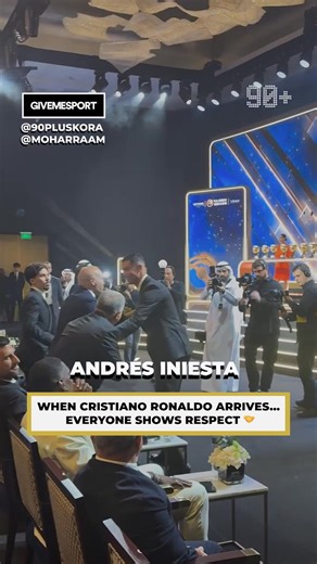 Cristiano Ronaldo's 𝒂𝒖𝒓𝒂 hits different 🐐 🎥 Credit IG/90pluskora & moharraam | GiveMeSport