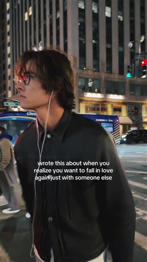 david kushner (@davidkushner)’s video of david kushner gf