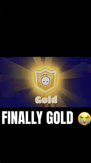 I FINALLY Reached Gold Rank In Fall Guys Ranked Roll Off 😭