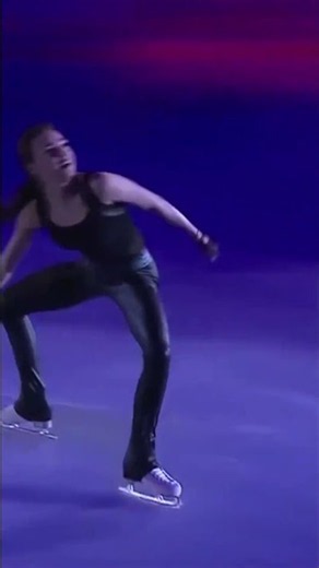 Alina Zagitova's Figure Skating Masterclass #figureskating #iceskating #sports #shorts