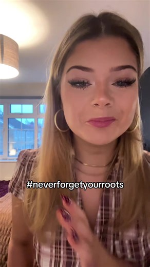 imogen🎱 (@immysturdy)’s video of girl in red