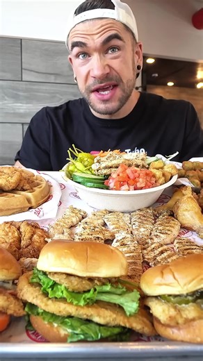 Attempting The BIGGEST FRIED CHICKEN PLATTER In Florida #foodasmr #foodchallenge #bbqtiktok #asmreating #competitive #mukbangeatingshow #Joel #Hansen #Attempting #BIGGEST #chickensoftiktok