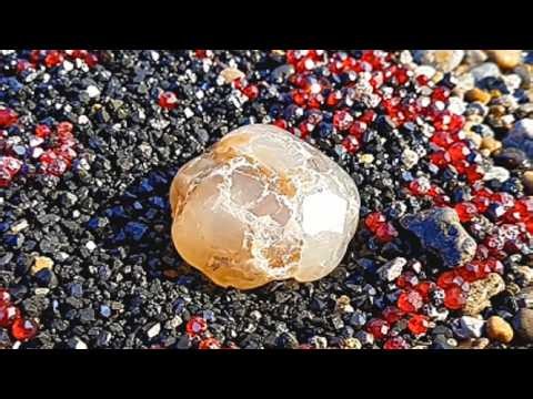 Diamonds Are Hiding Near These 7 Dull Rounded Stones — Spot Them in Fast-Moving Streams!