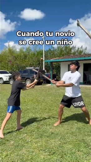 Cuando tu novio se cree pequeño