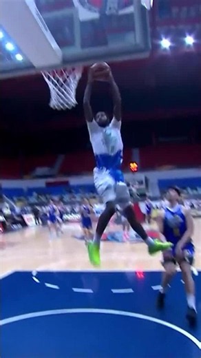 BJ Jonhnson 360 SLAM DUNK but CALLED FOR DRIBBLING VIOLATION 😅 | PBA Season 50 Governors' Cup
