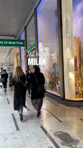 Walking around Milan 🇮🇹❤️ #milan #italytravel #streetwalk
