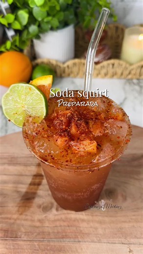 Soda Squirt Preparada: Receta Fácil y Deliciosa con Chamoy 🤤