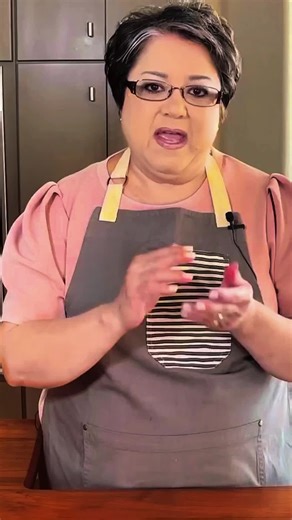 GORDITAS de Papas A La Mexicana /ground beef // Easy Step by Step❤️ TIPS:——— 1. Make sure masa is well hydrated and covered. 2. If you have cracks in masa, add water. 3. Cut gorditas open when hot, because it’ll be hard to do when cold. INGREDIENTS FOR MASA———————————— 3 C. MASECA instant corn masa flour 1/2 tsp Salt 1 Tbsp vegetable oil 1 3/4-2 C. Warm water Cook on med/high heat FILLING INGREDIENTS——————————— 2 med Russet potatoes (small cubes) 2 1/2 Tbsp cooking oil 1/2 lb 80/20 ground beef (