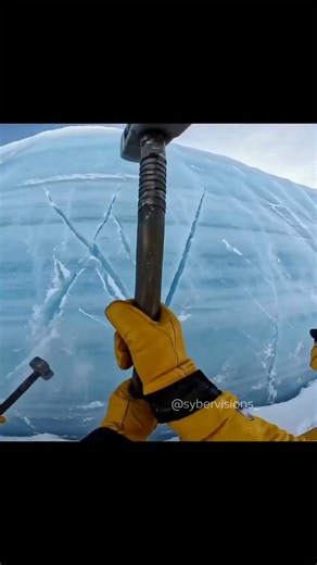 Breaking: Beyond Antarctica’s Ice Wall Lies a Hidden World of Giants – Colossal Structures and Advanced Ruins Discovered.Through a massive ice gateway, explorers have entered a temperate realm filled with enormous monuments and engineering on a scale suggesting a race of giants once thrived there. This is no longer theory. The footage is undeniable. #WorldOfGiants #BeyondIceWall #ColossalRuins #HiddenAntarctica #GiantCivilization #ForbiddenLands