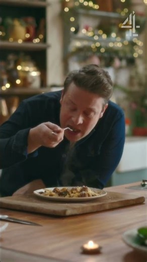 Quick & Easy Christmas Pasta #shorts #pasta