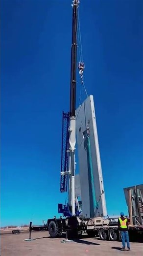 Crane Tail Lift OperationAmazing Crane Tailing Lift Technique You Must See