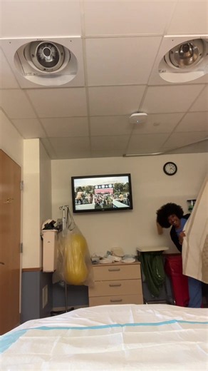 Pushing in Labor and Delivery: POV Nurse for First-Time Moms