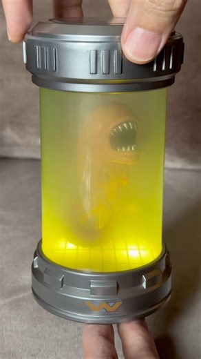 Funko Pop! Alien Chestburster in Light-Up Containment Unit - Unboxing #funkopop #chestburster