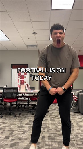 NFL Football Is On Today — Game Day Highlights & What to Watch
