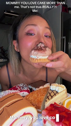 Mommy You Love Cake More Than Me? — Cute Parent-Kid Mukbang Moment