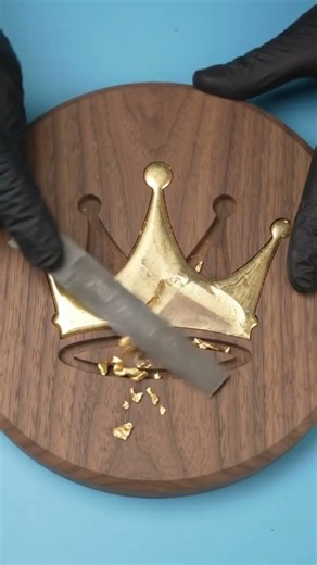 Royal Crown Wood Carving & Molten Gold Inlay | Oddly Satisfying ASMR