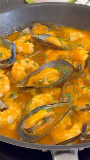 Mussel and prawn casserole in marinara sauce!!😋👏 #youtubeshorts #shorts
