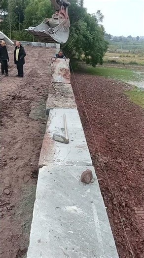 Stone Block Retaining Wall Construction – Backyard Leveling Project