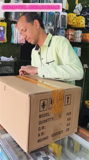 Akram Patel on Instagram: "Just got my new microscope 🔬 📱#x200fe #technology #newmobile #shoplocal #ripair"