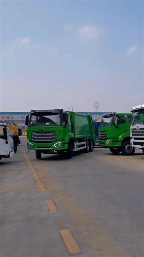HOWO 20 cbm Garbage Compactor Truck – Export Ready for Overseas Shipping