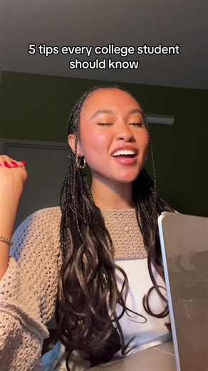 #ad A college necessity! Sign up and download @Grammarly for FREE. Get 20% off Premium by clicking the link in my bio now! #grammarlypartner #college #collegetips #ad #Grammarly #BTS