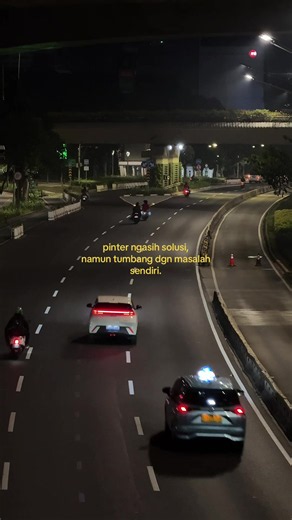 Pinter Ngasih Solusi tapi Tumbang dengan Masalah Sendiri — Makna & Cara Bangkit
