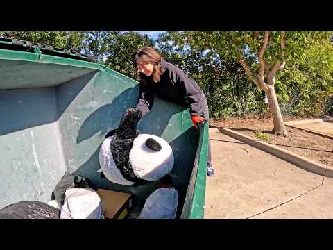 Dumpster Diving - We Found a Box of New Shoes and a Giant Panda Plush!