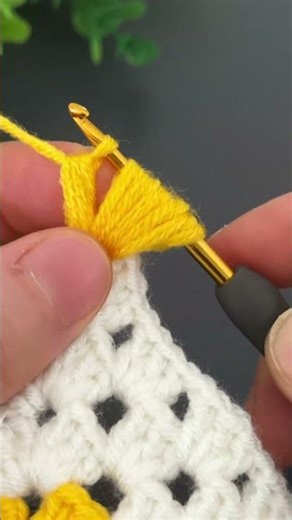 Super Easy Crochet Motif Coaster 🧶 Beautiful & Useful Crochet Pattern | DIY Crochet Supla